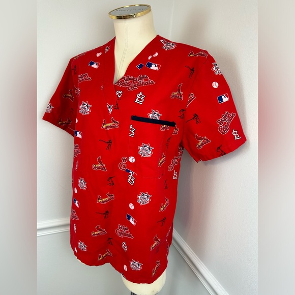 MLB St. Louis Cardinals Baseball Red Scrubs Top | Size Small - Picture 2 of 11
